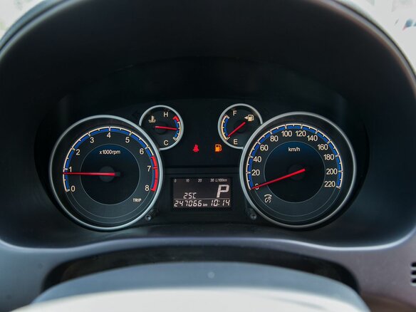 2010 Suzuki SX4 I (Classic) Рестайлинг, серебристый, 830000 рублей - вид 18