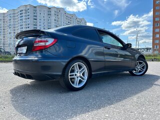 2003 Mercedes-Benz C-Класс 180 II (W203), чёрный, 600000 рублей, вид 3