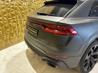 2021 Audi RS Q8 I, чёрный, 8590000 рублей, вид 4