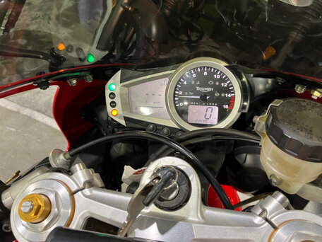 2008 Triumph Daytona 675, красный, 410000 рублей, вид 5