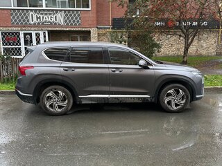 2021 Hyundai Santa Fe IV Рестайлинг, серый, 3150000 рублей, вид 1