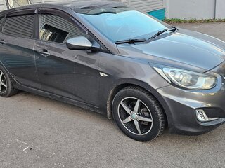 2011 Hyundai Solaris I, серый, 700000 рублей, вид 1