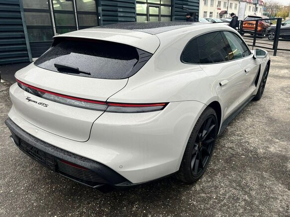 2023 Porsche Taycan GTS Sport Turismo I, серый, 17500000 рублей - вид 6