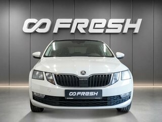 2018 Skoda Octavia III (A7) Рестайлинг, белый, 1490000 рублей, вид 3