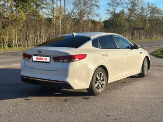 2017 Kia Optima IV, белый, 700000 рублей, вид 3