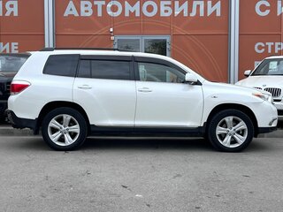 2013 Toyota Highlander II (XU40) Рестайлинг, белый, 1600000 рублей, вид 4