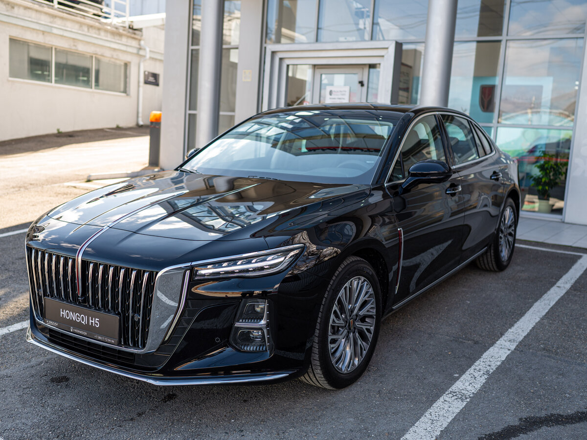 Открыть фотографии: Hongqi H5 II