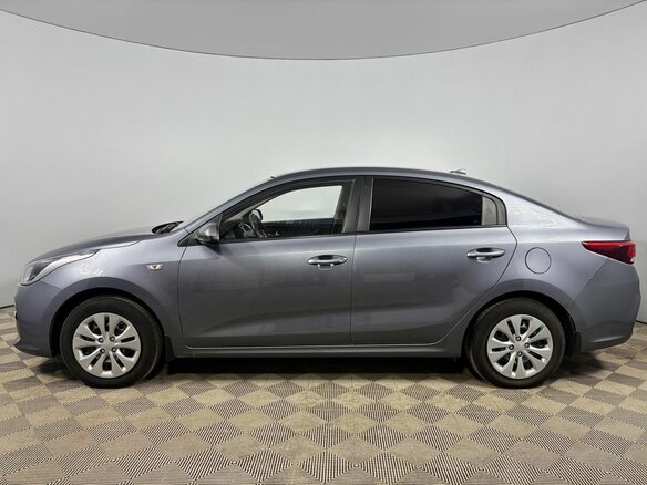 2018 Kia Rio IV, серый, 1410000 рублей - вид 1
