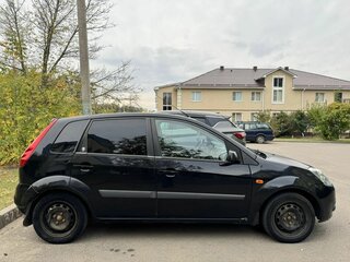 2008 Ford Fiesta Mk5, чёрный, 385000 рублей, вид 4