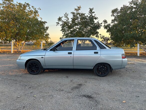 2003 Lada (ВАЗ) 2110, серебристый, 330000 рублей - вид 6