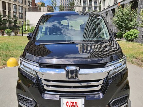 2018 Honda Stepwgn Spada V Рестайлинг, чёрный, 2190000 рублей, вид 1