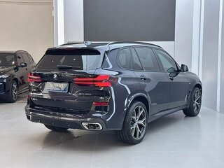 2025 BMW X5 Long 30Li IV (G05/G18) Рестайлинг, чёрный, 9900000 рублей, вид 3
