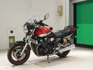 2004 Yamaha XJR1300, красный, 425000 рублей, вид 4