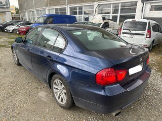 2011 BMW 3 серии 320i V (E90/E91/E92/E93) Рестайлинг, синий, 800000 рублей, вид 3
