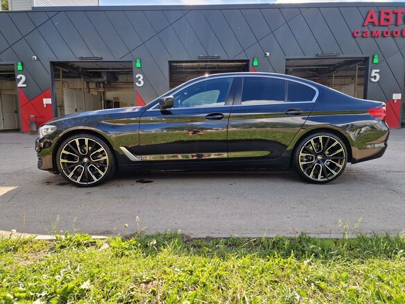 2019 BMW 5 серии 520d xDrive VII (G30/G31/G38), чёрный, 3250000 рублей - вид 12