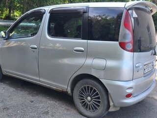 2000 Toyota FunCargo, серый, 300000 рублей, вид 3