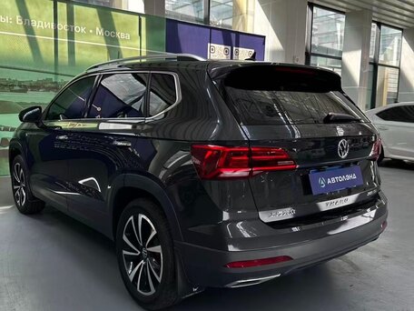 2022 Volkswagen Tharu I, серый, 2209400 рублей, вид 5