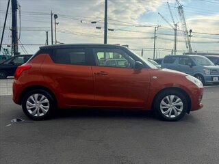 2022 Suzuki Swift V Рестайлинг, оранжевый, 750325 рублей, вид 5