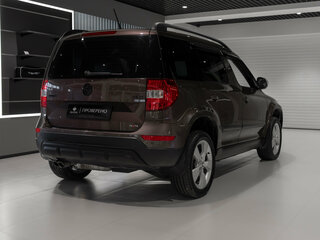 2014 Skoda Yeti I Рестайлинг, коричневый, 1420000 рублей, вид 5