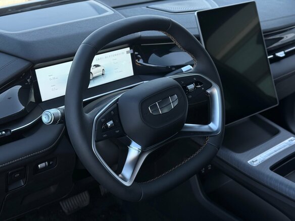 2026 Geely Preface I, серый, 3434990 рублей - вид 12