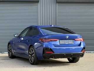 2025 BMW 4 серии Gran Coupe 420i G22, G23, G26 Рестайлинг, синий, 7200000 рублей, вид 5