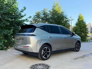 2026 Aion Y Plus 58.9 kWh, серый, 1590000 рублей, вид 3