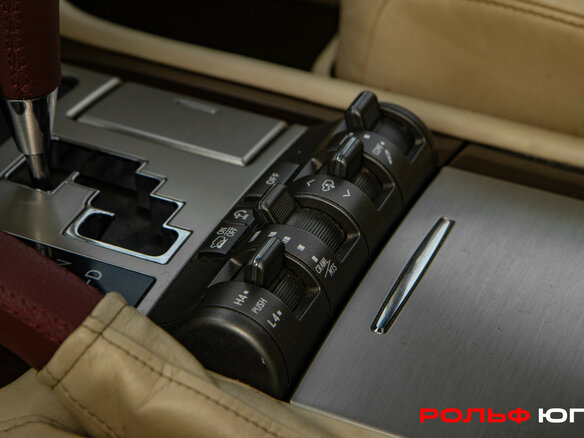 2013 Lexus LX 570 III Рестайлинг, чёрный, 3808000 рублей - вид 16