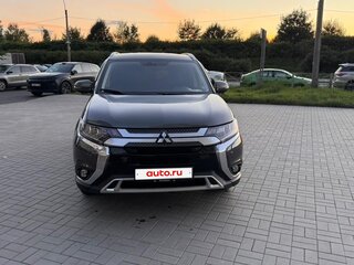 2019 Mitsubishi Outlander III Рестайлинг 3, серый, 2170000 рублей, вид 4