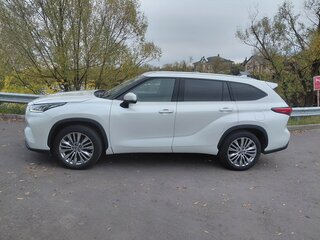 2023 Toyota Highlander IV (XU70), белый, 4800000 рублей, вид 5