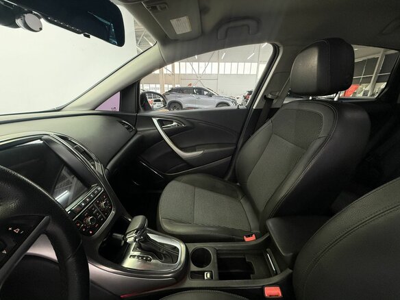 2011 Opel Astra J, белый, 615000 рублей - вид 12