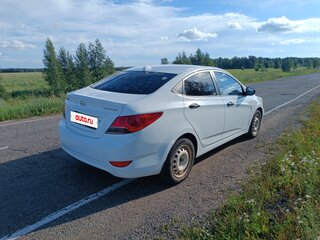 2014 Hyundai Solaris I, белый, 850000 рублей, вид 3