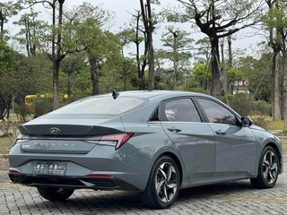 2022 Hyundai Elantra VII (CN7), серебристый, 1590000 рублей, вид 4
