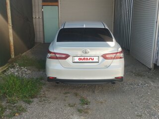 2019 Toyota Camry VIII (XV70), белый, 3500000 рублей, вид 2