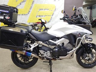 2015 Honda VFR 800X (Crossrunner), белый, 655000 рублей, вид 4