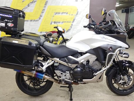 2015 Honda VFR 800X (Crossrunner), белый, 655000 рублей, вид 4