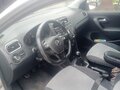 2017 Volkswagen Polo V Рестайлинг, серебристый, 1000000 рублей - вид 2