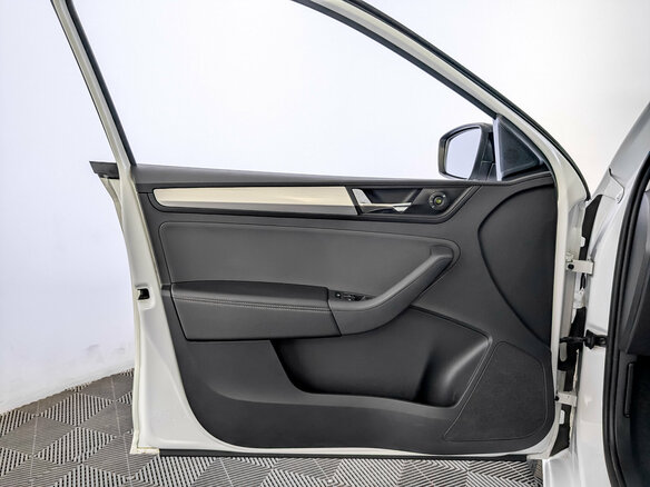 2019 Skoda Rapid I Рестайлинг, белый - вид 18