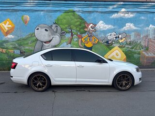 2013 Skoda Octavia III (A7), белый, 1375000 рублей, вид 5