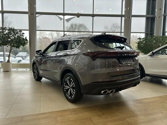 2026 Jetour X70+ I Рестайлинг, серый, 3399000 рублей