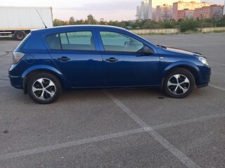 2010 Opel Astra H Рестайлинг, синий, 370000 рублей, вид 3