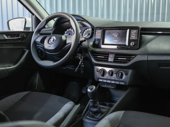 2020 Skoda Rapid I Рестайлинг, белый, 1349000 рублей - вид 9