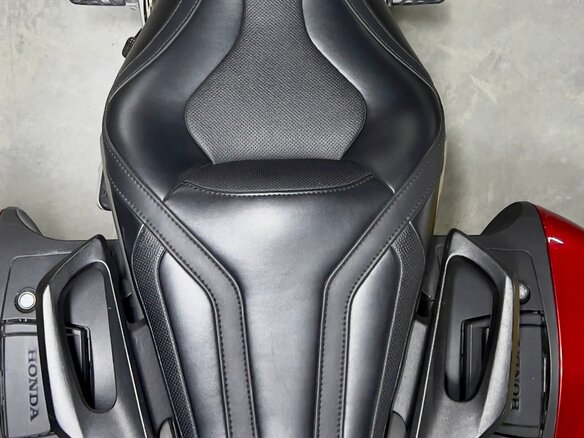 2011 Honda VFR 1200, красный, 800000 рублей - вид 5