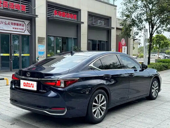 2021 Lexus ES 200 VII Рестайлинг, чёрный, 4105000 рублей - вид 5