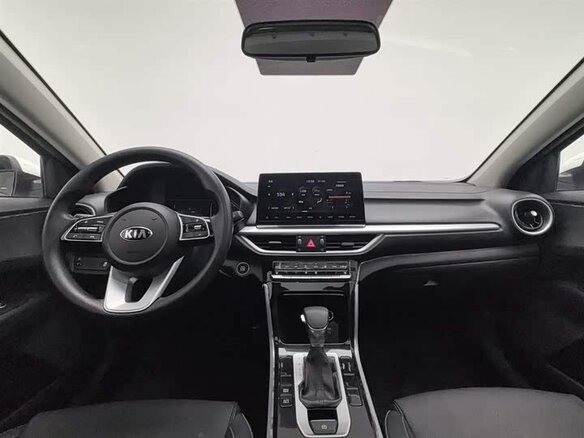 2021 Kia K3 II (China Market), белый, 1520000 рублей - вид 9