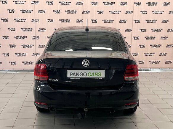 2017 Volkswagen Polo V Рестайлинг, чёрный, 858000 рублей - вид 6