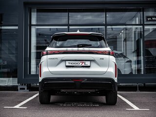 2025 Chery Tiggo 7L I, белый, 2707650 рублей, вид 4