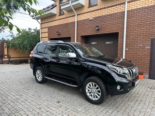 2015 Toyota Land Cruiser Prado 150 Series Рестайлинг 1, чёрный, 3950000 рублей, вид 2