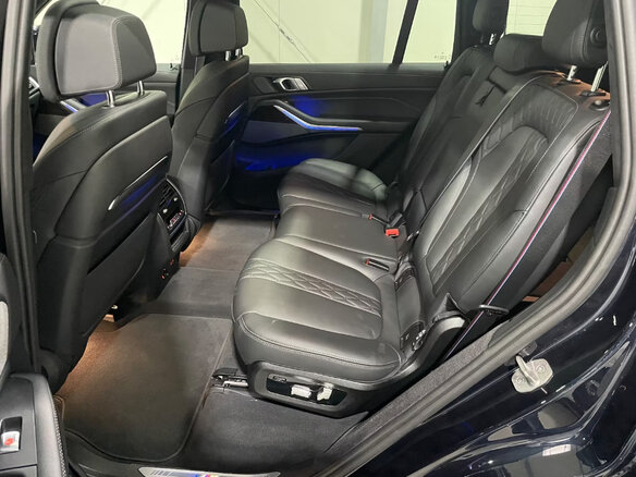 2025 BMW X7 40d I (G07) Рестайлинг, чёрный, 13280000 рублей - вид 33