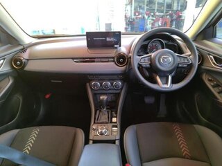 2025 Mazda CX-3 I Рестайлинг, серый, 1580000 рублей, вид 3