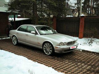 2005 Jaguar XJ III (X350/X358), серый, 2500000 рублей, вид 4